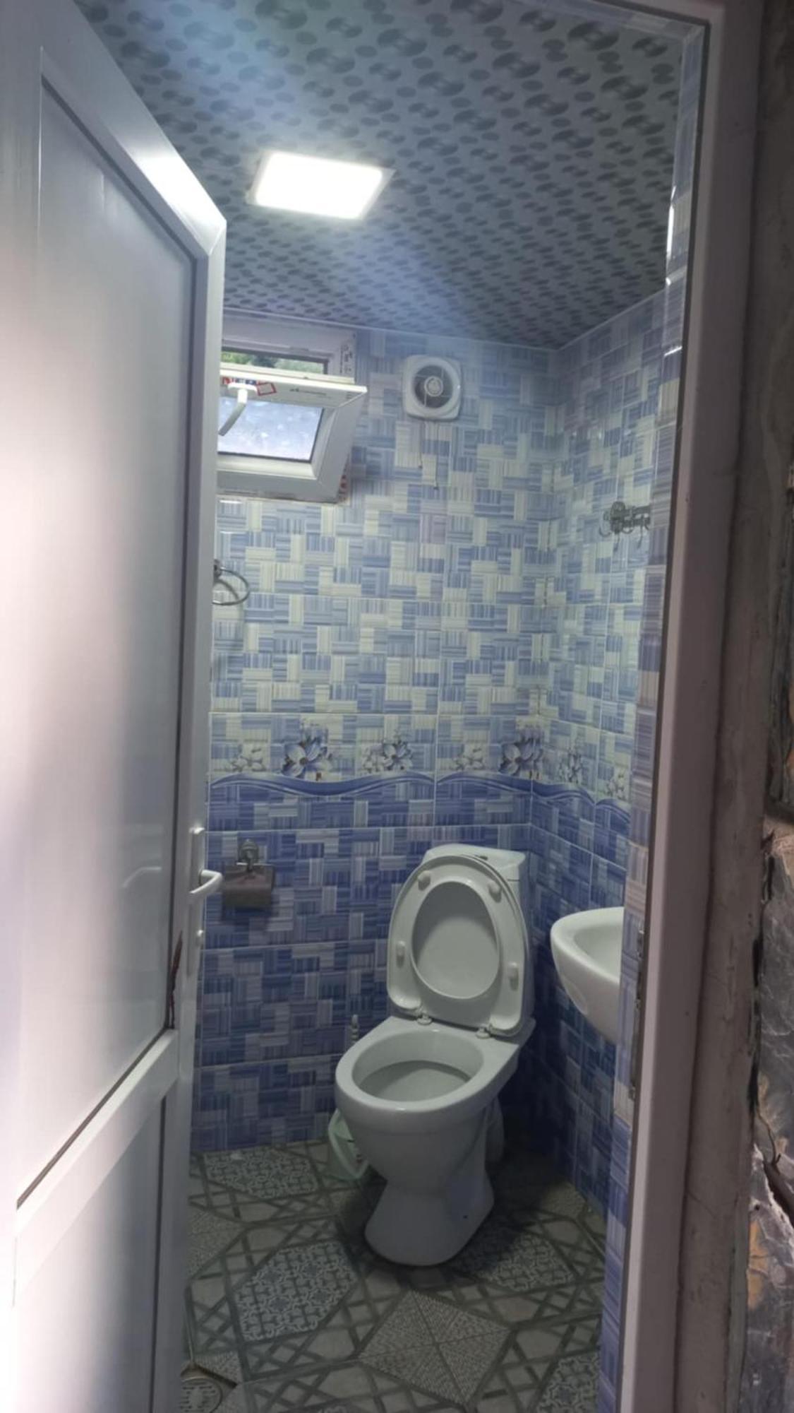 Bezengi Guest House Lalkhori 外观 照片