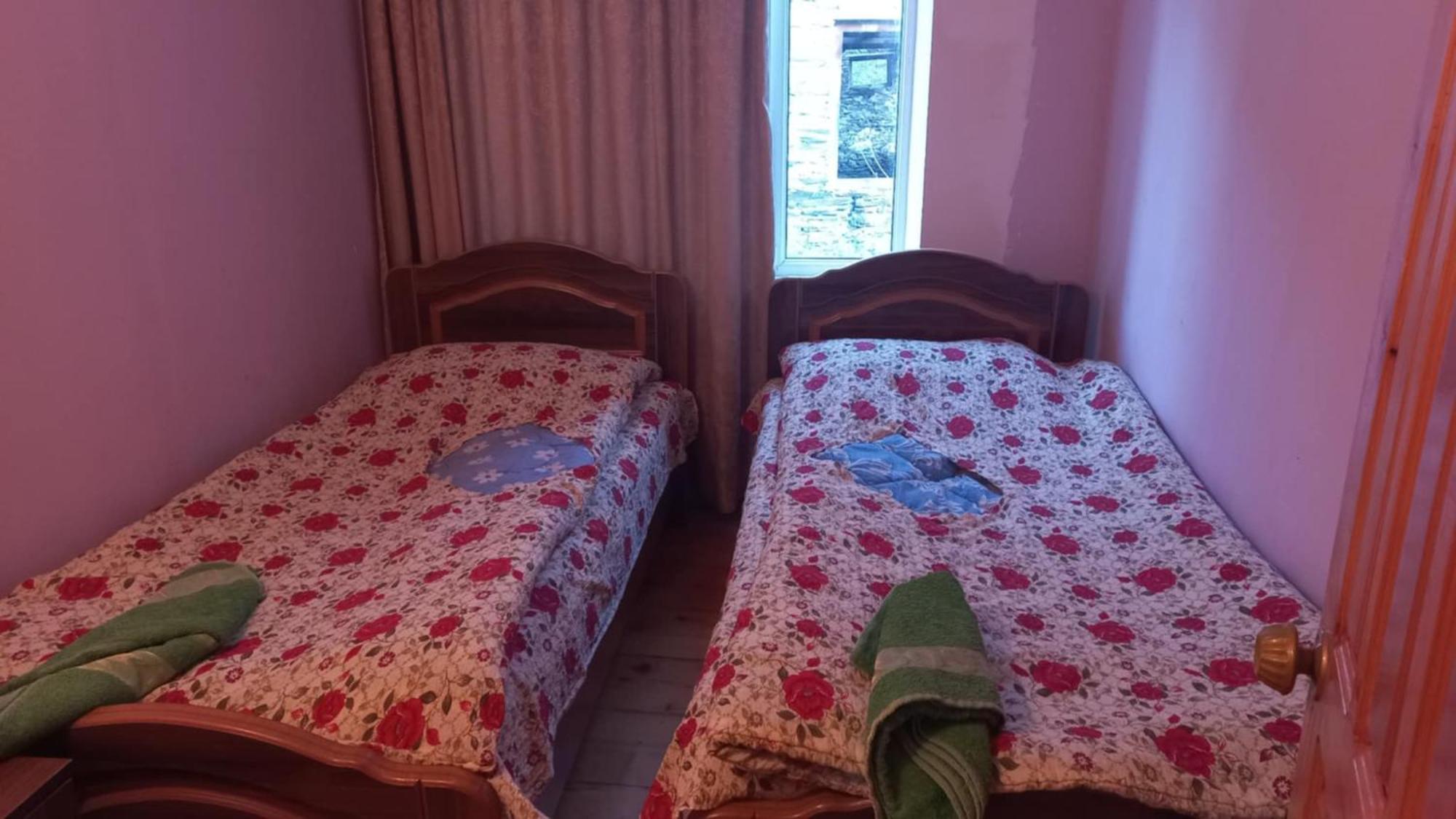 Bezengi Guest House Lalkhori 外观 照片
