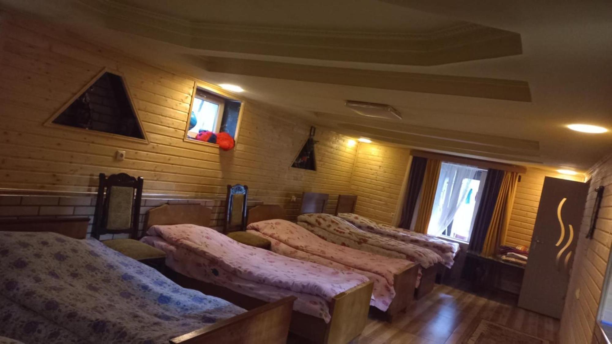 Bezengi Guest House Lalkhori 外观 照片